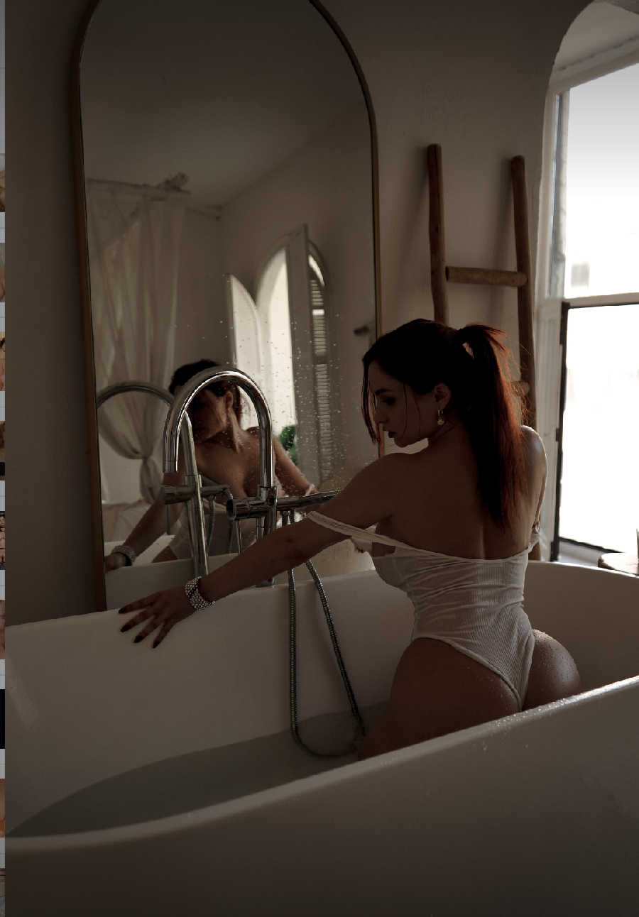 A playful frame from Miranda Faith nude — online in Rostov-on-Don